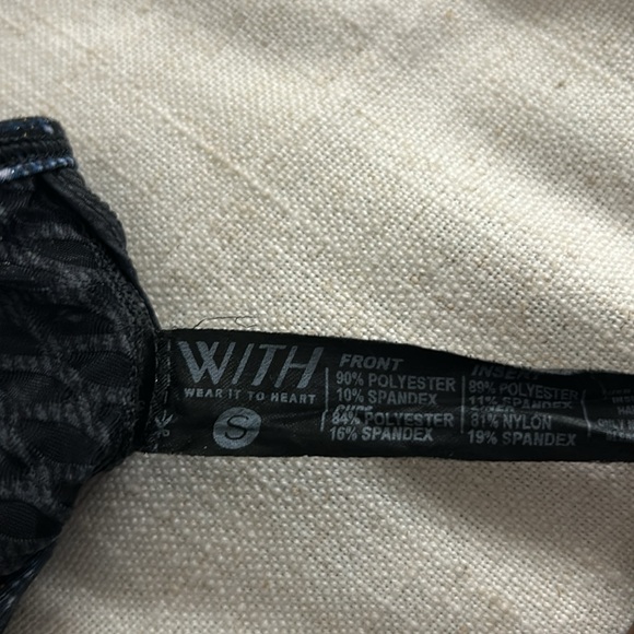 Peloton Sports Bra - Picture 5 of 9